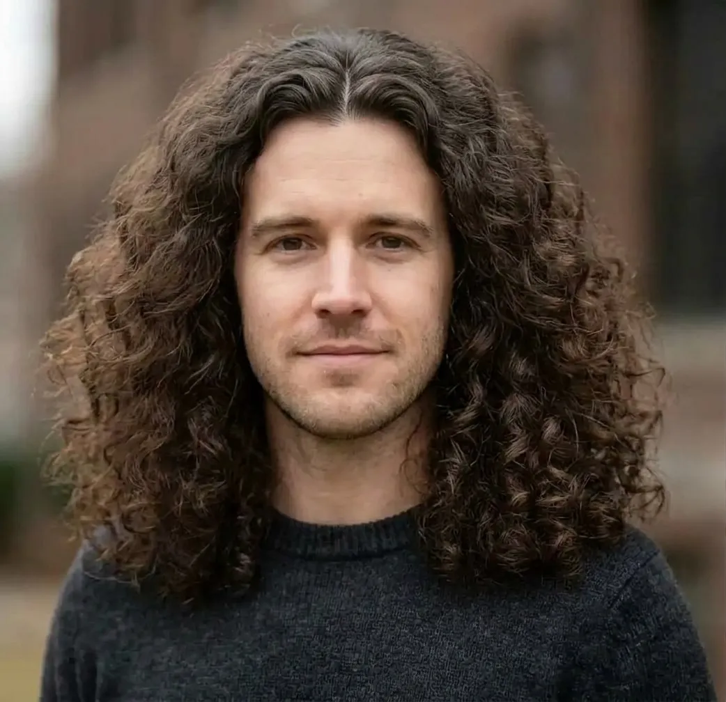 Center Part Cloud hairstyle for Men