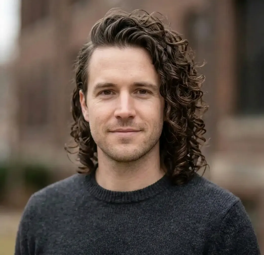 Deep Sweep Ringlets hairstyle for Men