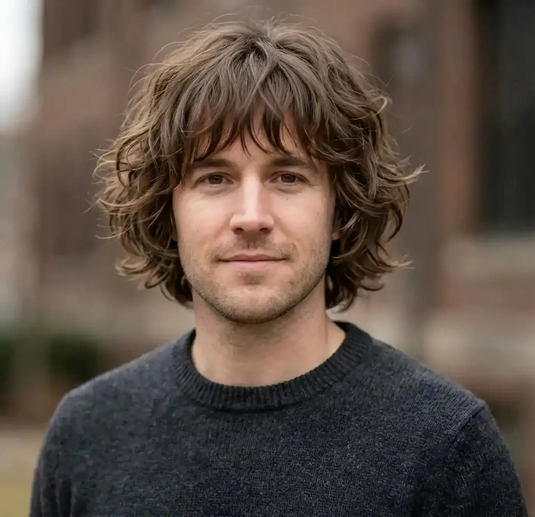 Flared Tousled Bob hairstyle for Men