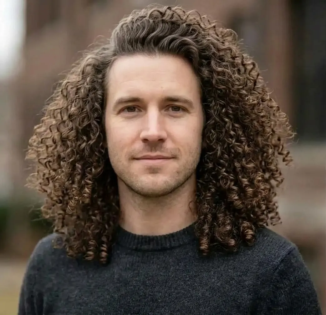 Grand Coiled Flare hairstyle for Men