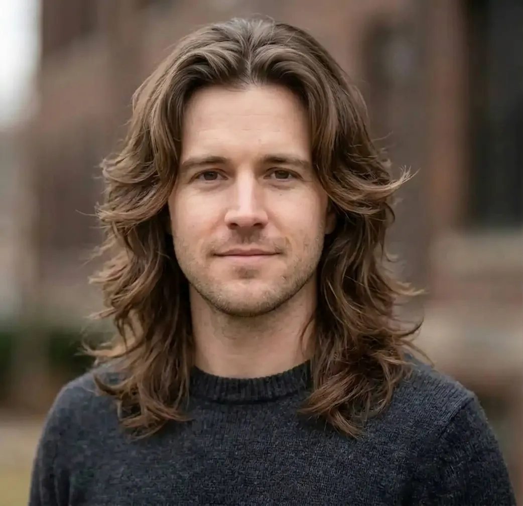 Layered S-Wave Cascade hairstyle for Men