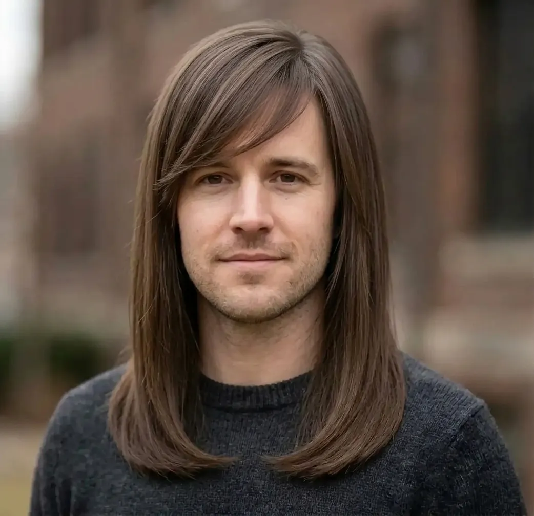 Linear Swept Fringe hairstyle for Men