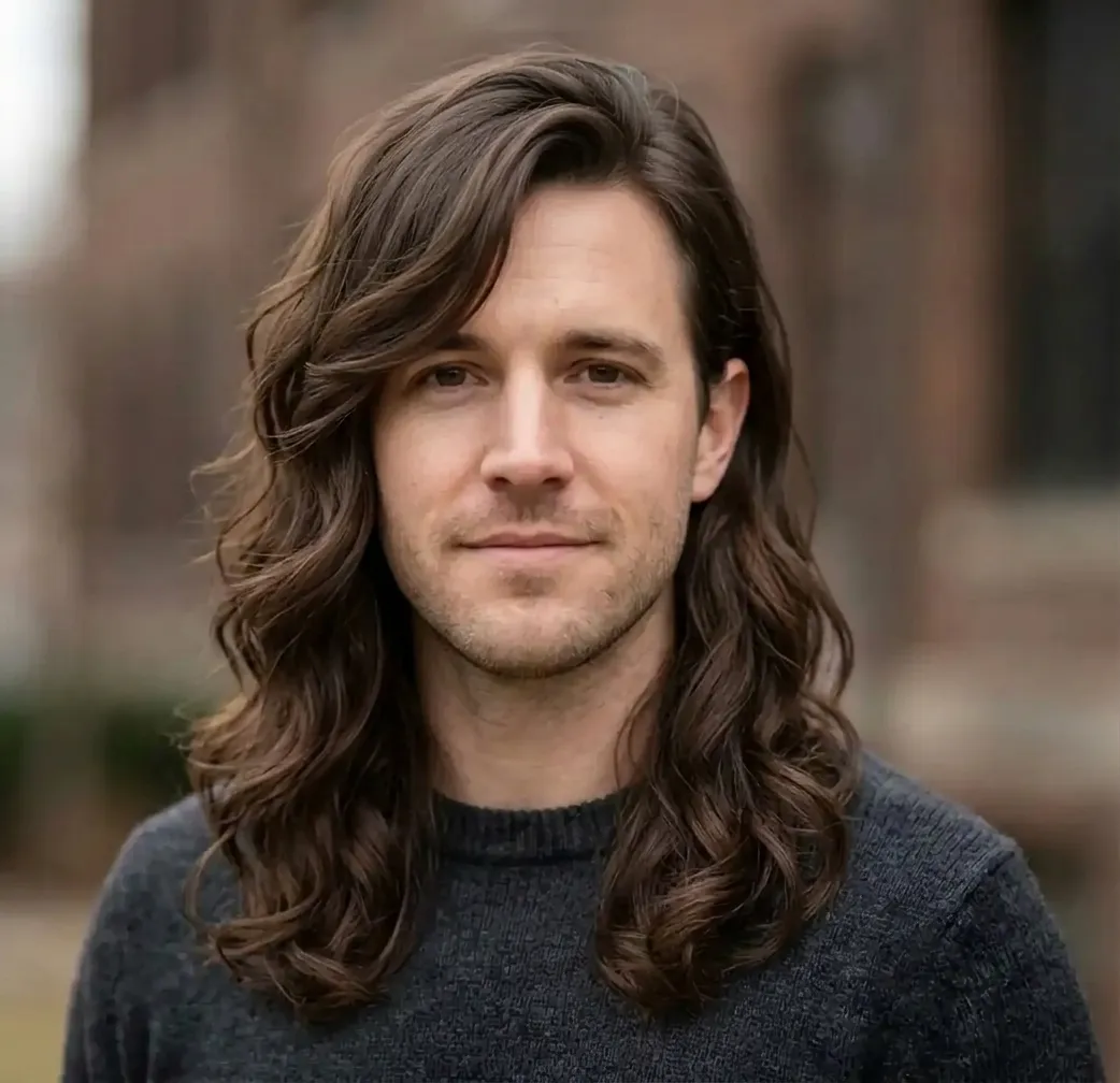 Flowing Wavy Fringe hairstyle for Men