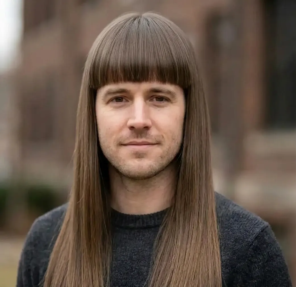 Linear Fringe Mane hairstyle for Men