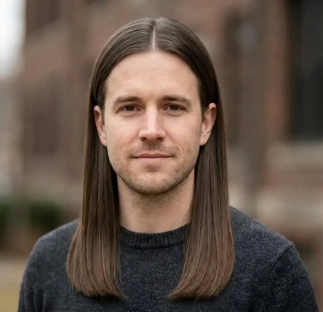 Minimalist Straight Cut