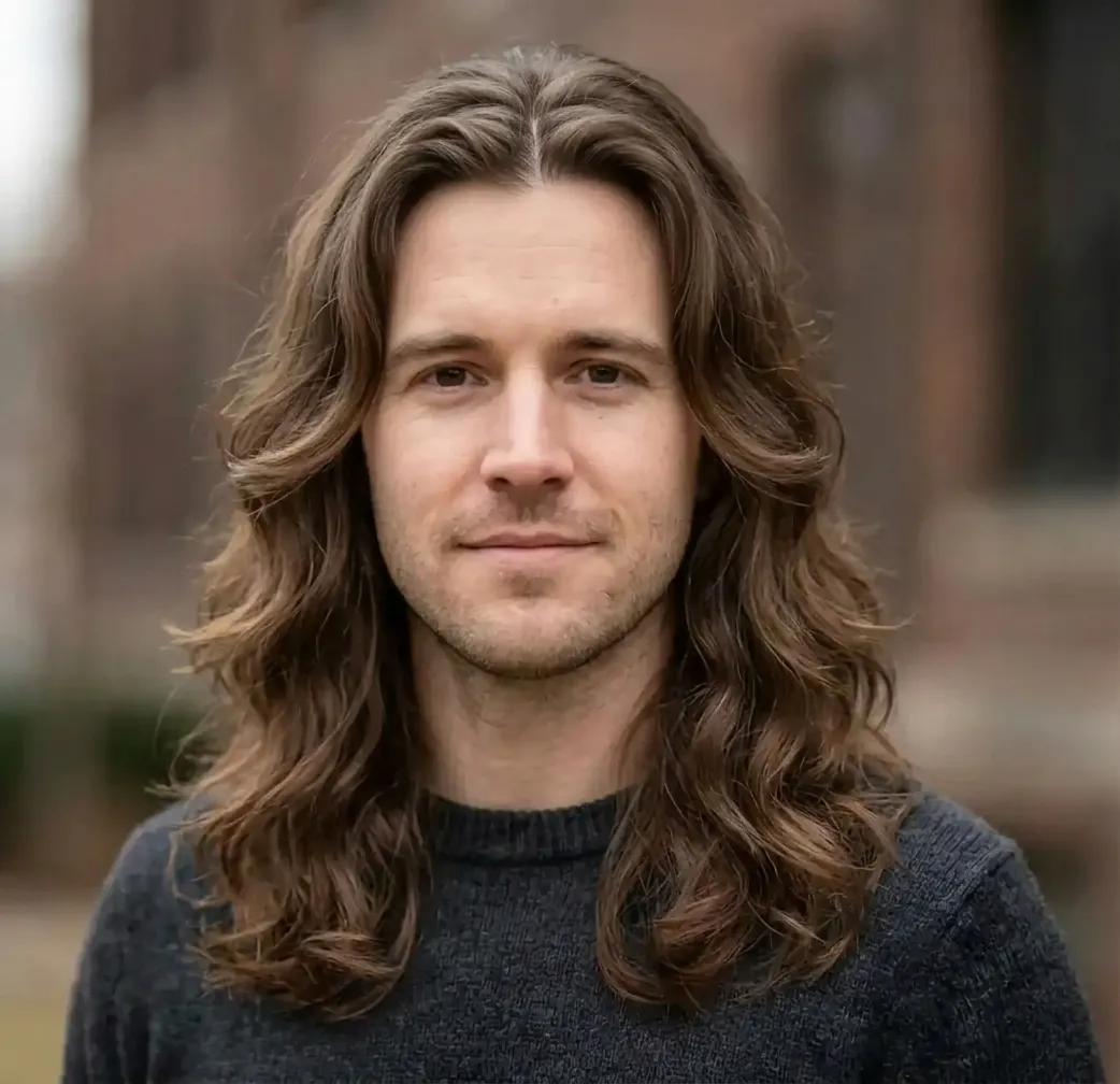 Tapered Face Frame hairstyle for Men