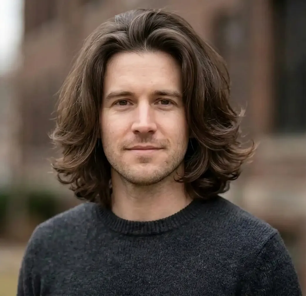 Dense Voluminous Bob hairstyle for Men