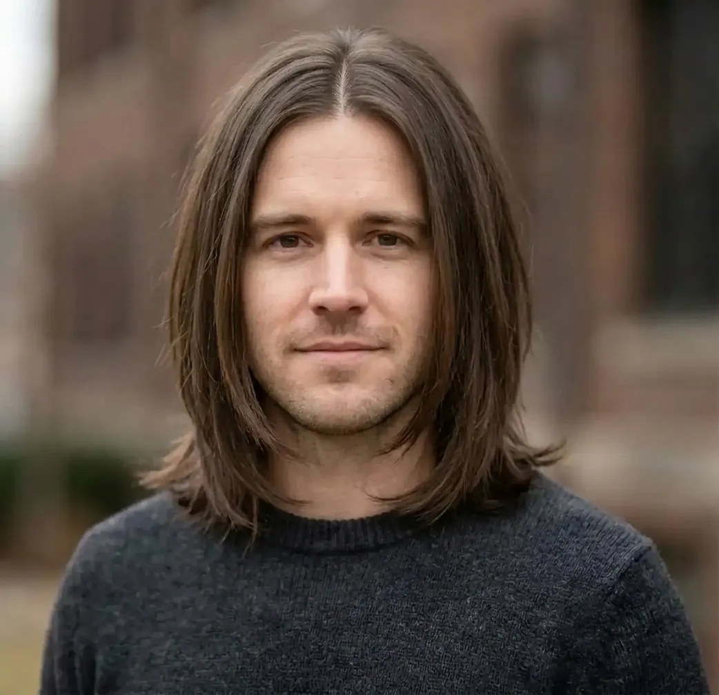 Dynamic Layered Lob hairstyle for Men