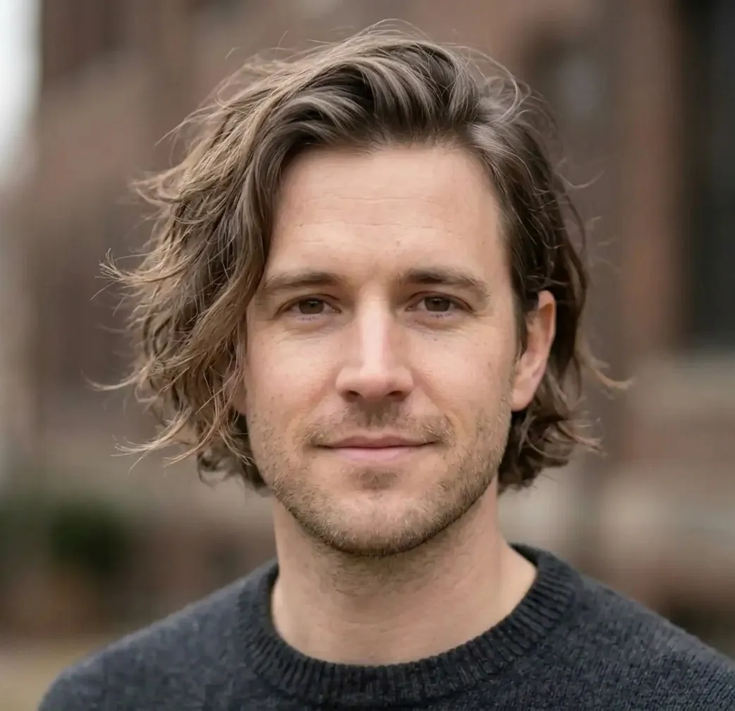 Breezy Crop Waves hairstyle for Men