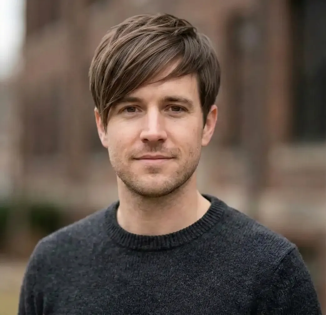 Piecey Pixie Sweep hairstyle for Men