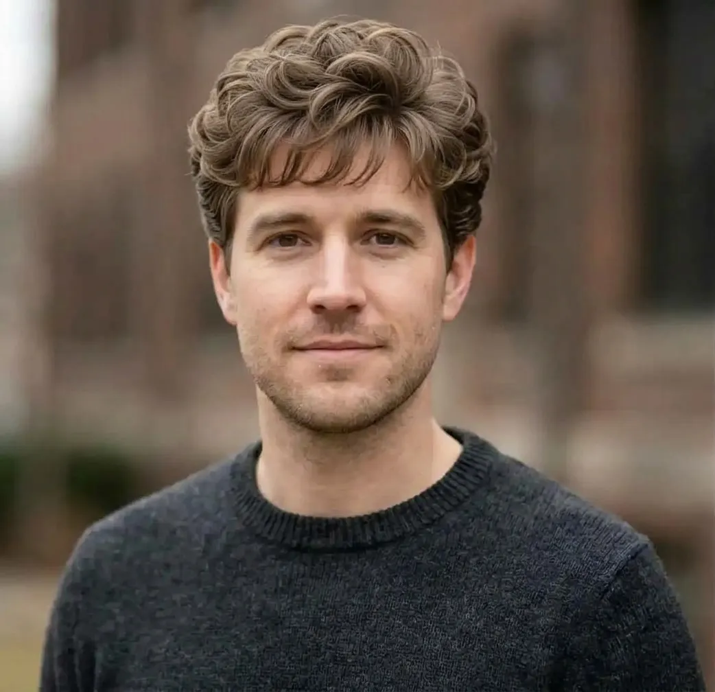Rounded Coiffed Crown hairstyle for Men