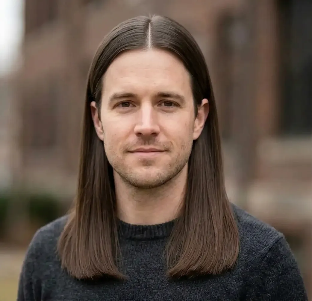 Sleek Heavy Straight hairstyle for Men