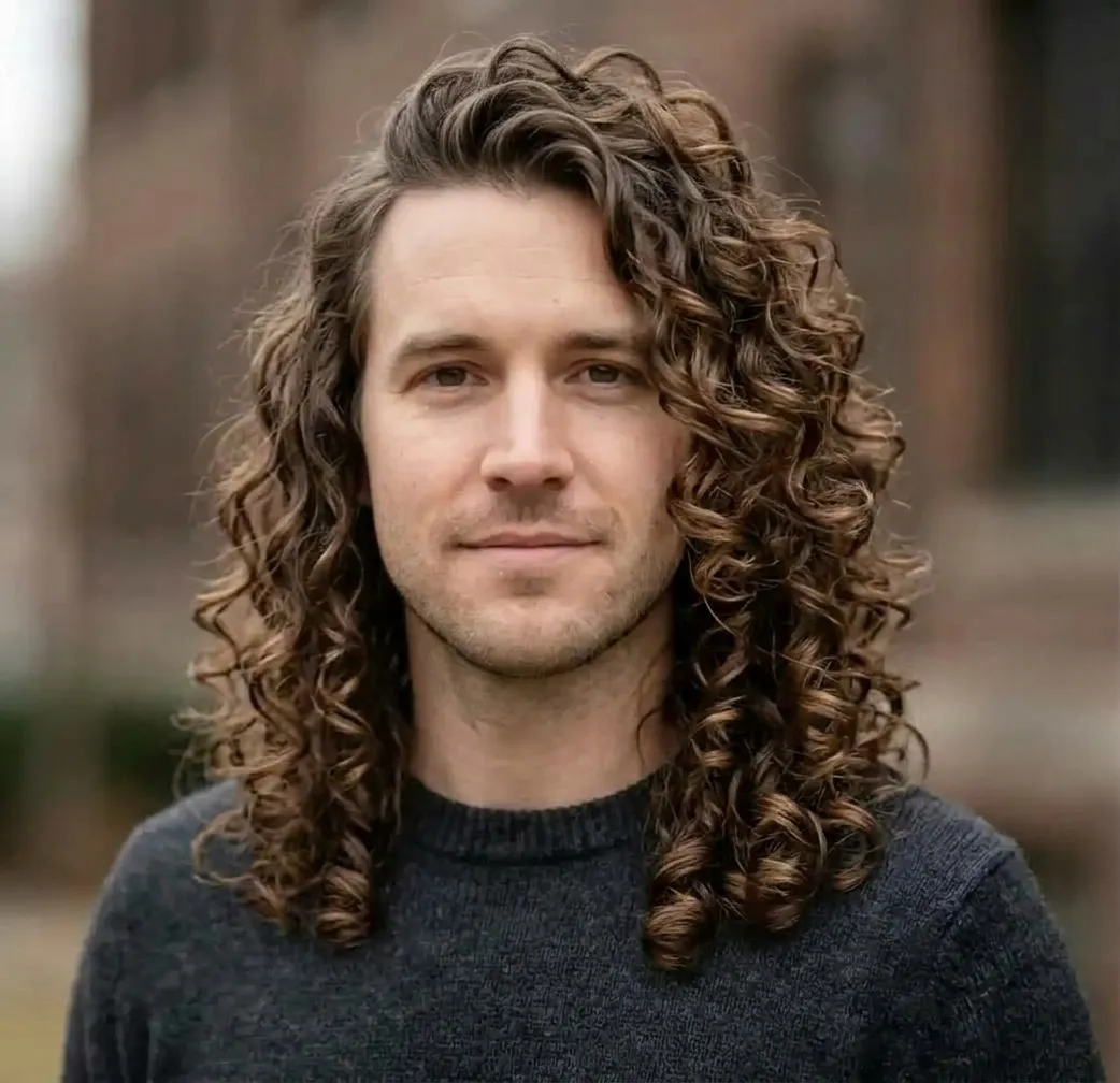 Asymmetric Spiral Flow hairstyle for Men