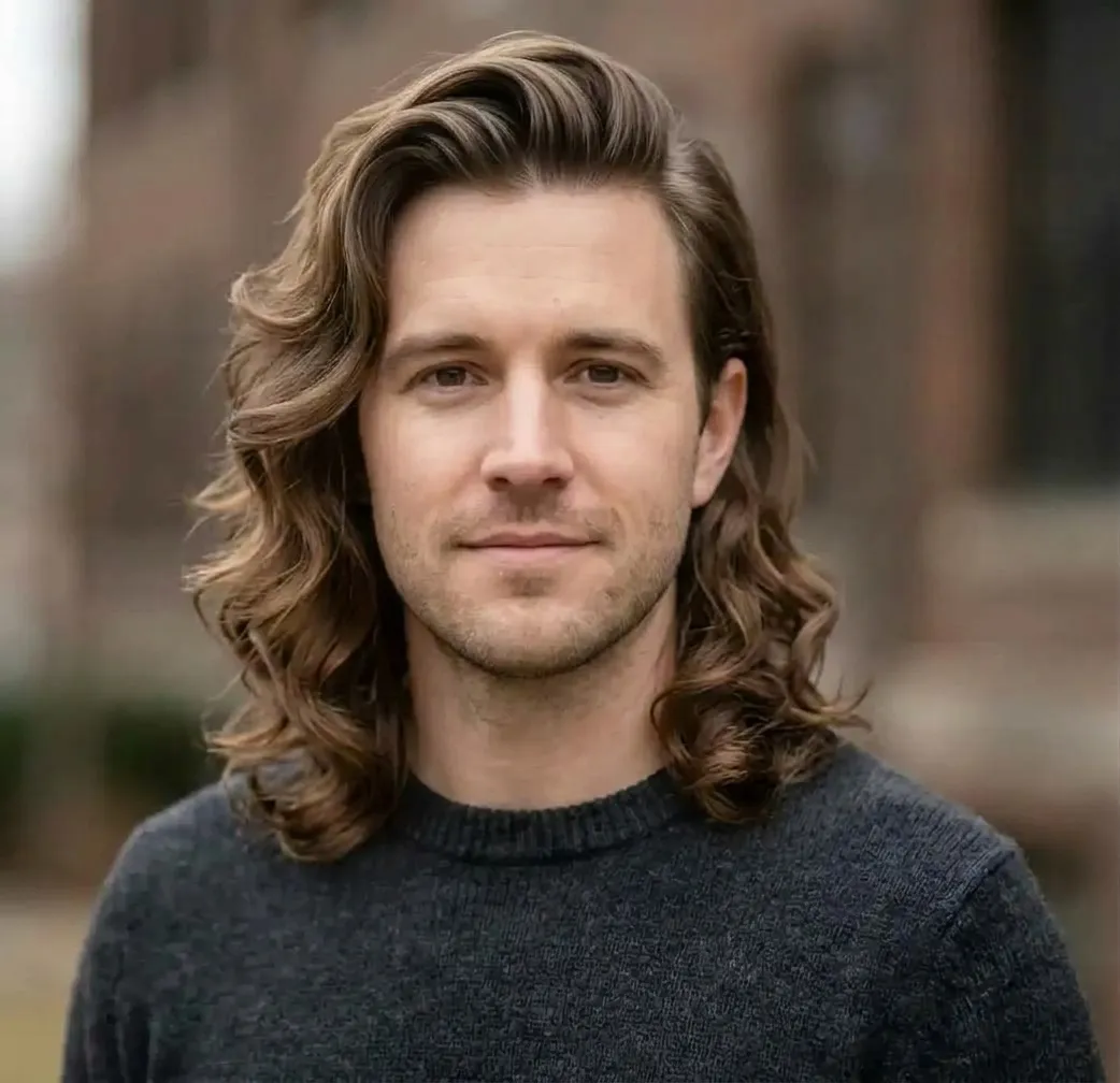Swooped Crown Waves hairstyle for Men