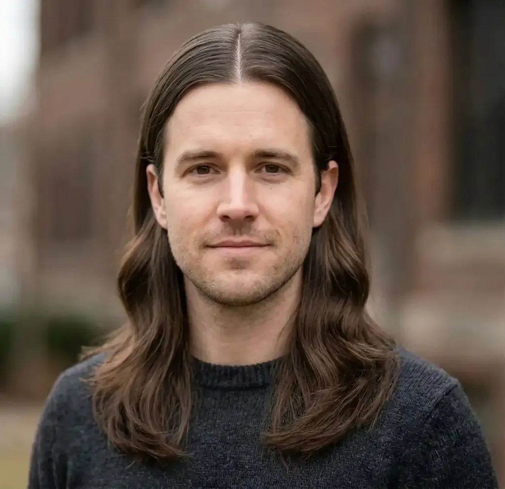 Symmetric Jaw Waves hairstyle for Men