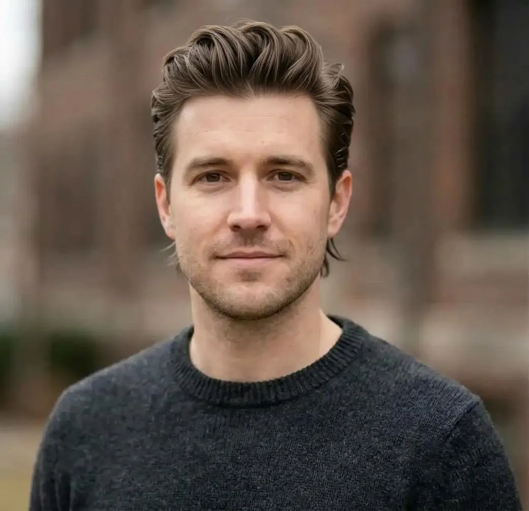 Textured Backsweep Crop hairstyle for Men