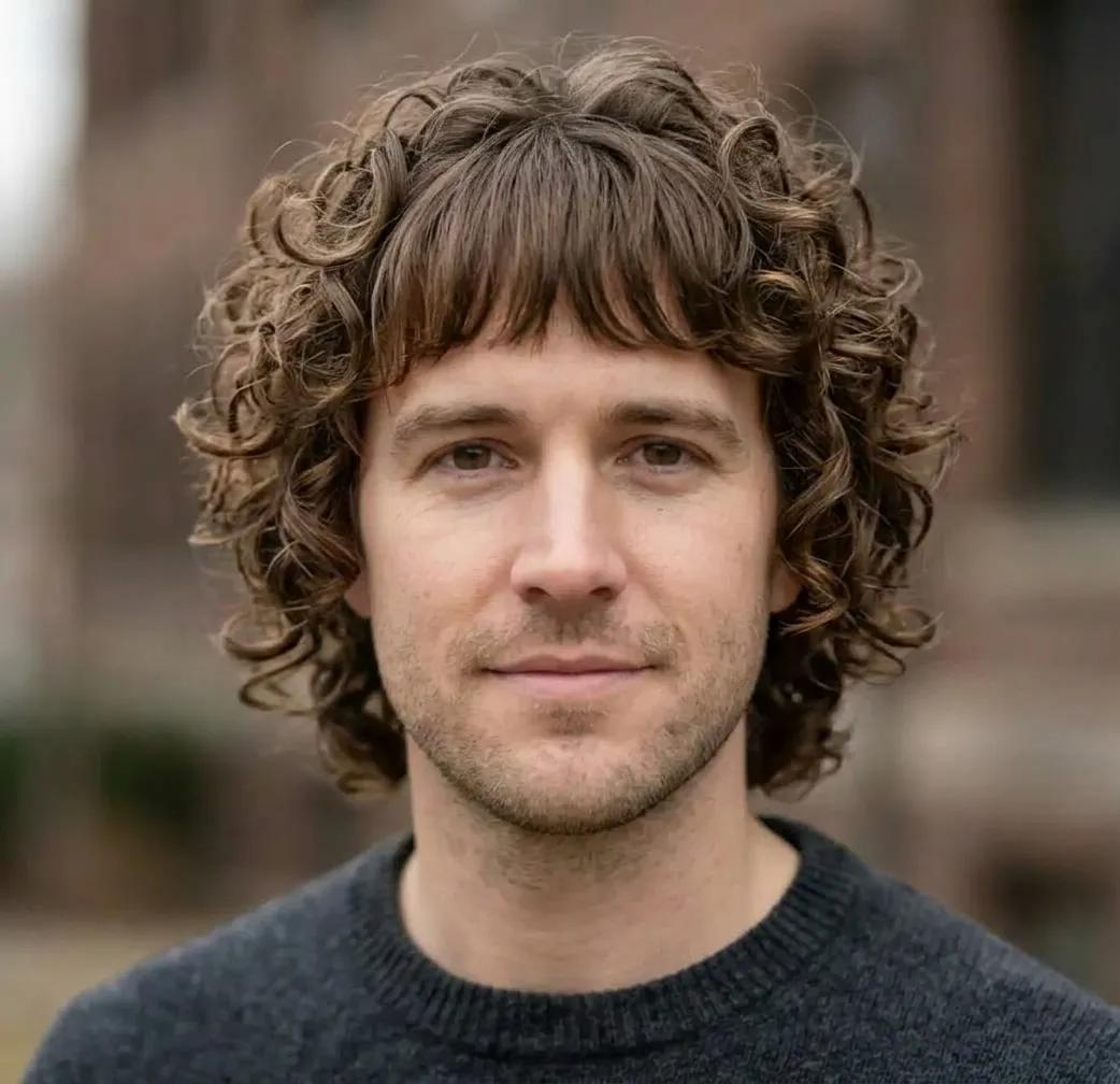 Textured Fringe Ringlets hairstyle for Men