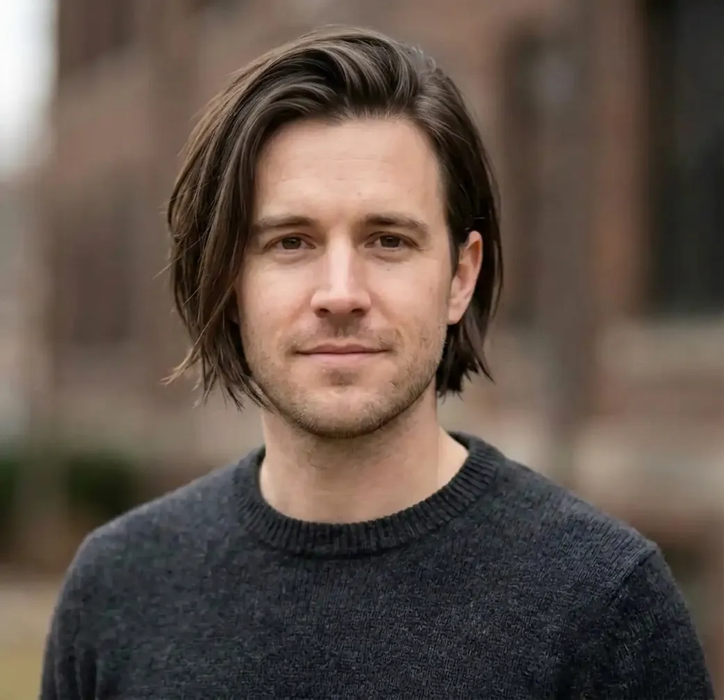 Tucked Piecey Bob hairstyle for Men