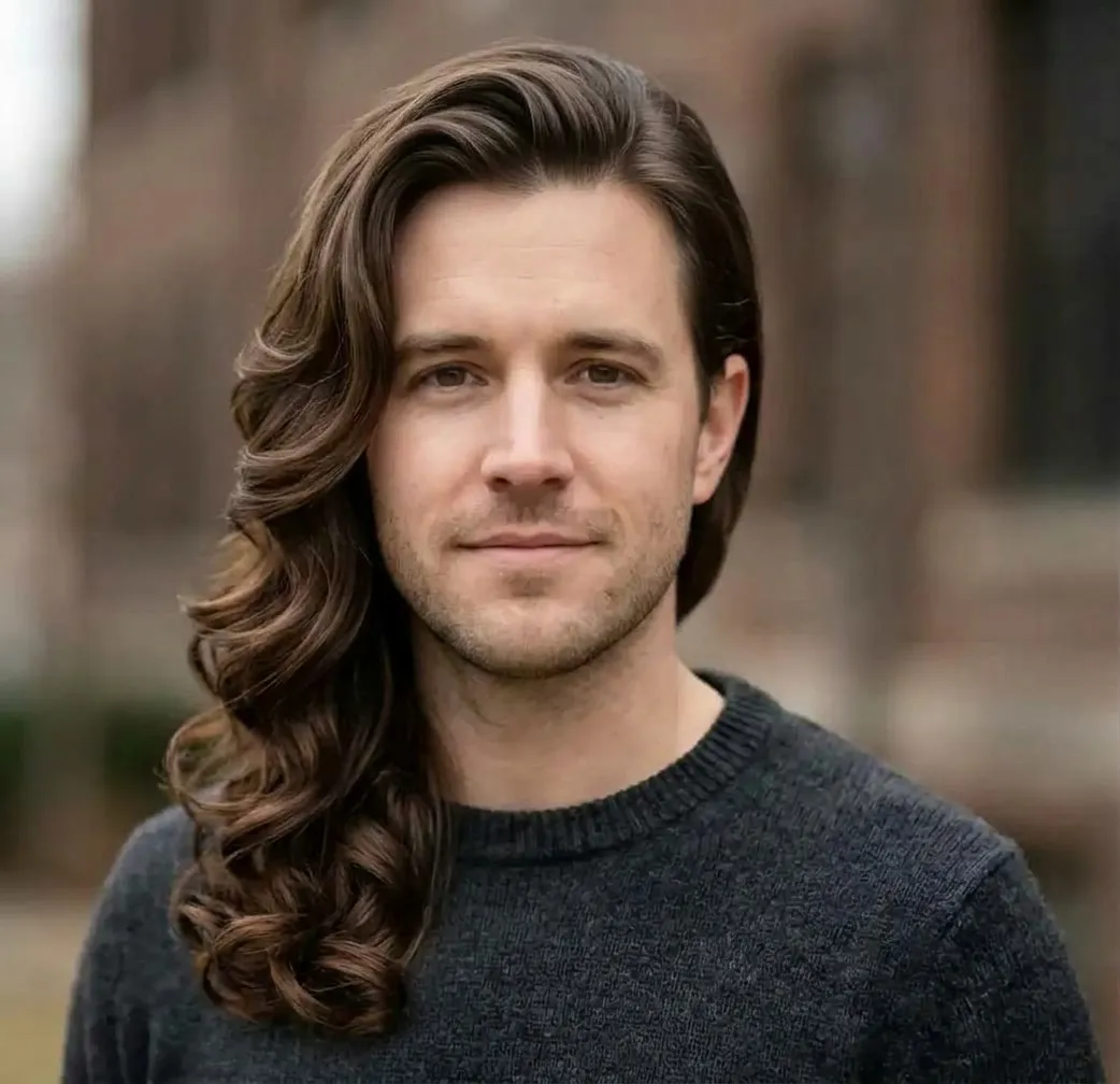 Swept Shoulder Waves hairstyle for Men