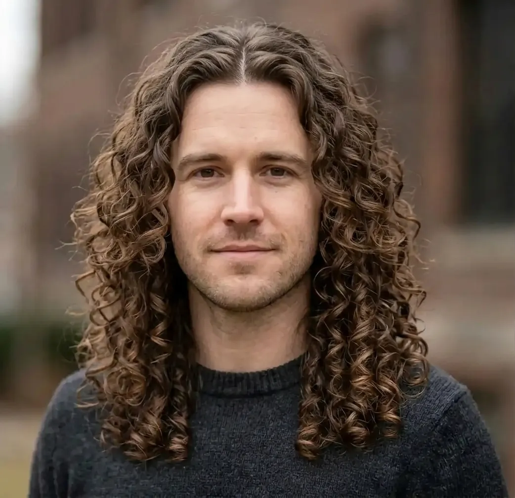 Symmetric Ringlet Mane hairstyle for Men