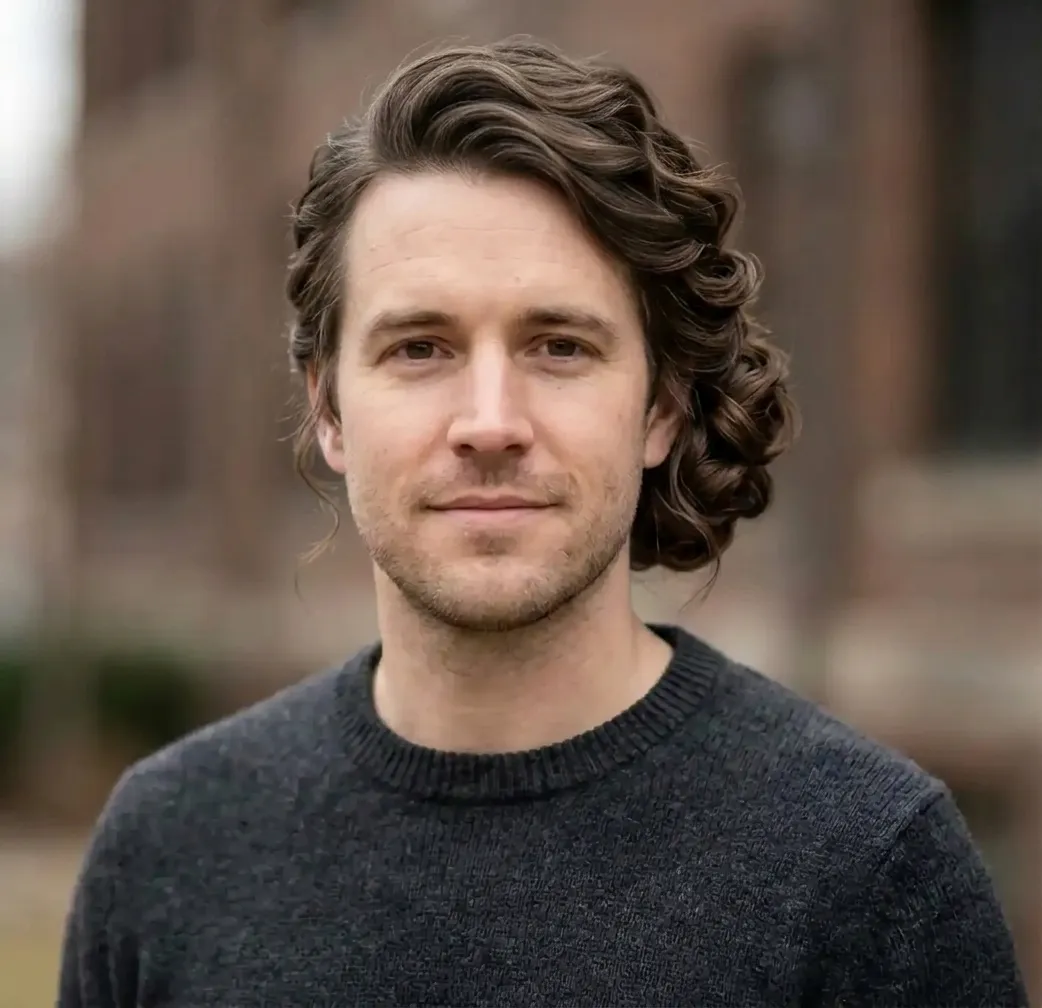 Articulated Wavy Bun hairstyle for Men