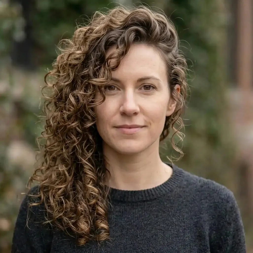 Deep Sweep Ringlets hairstyle for Women