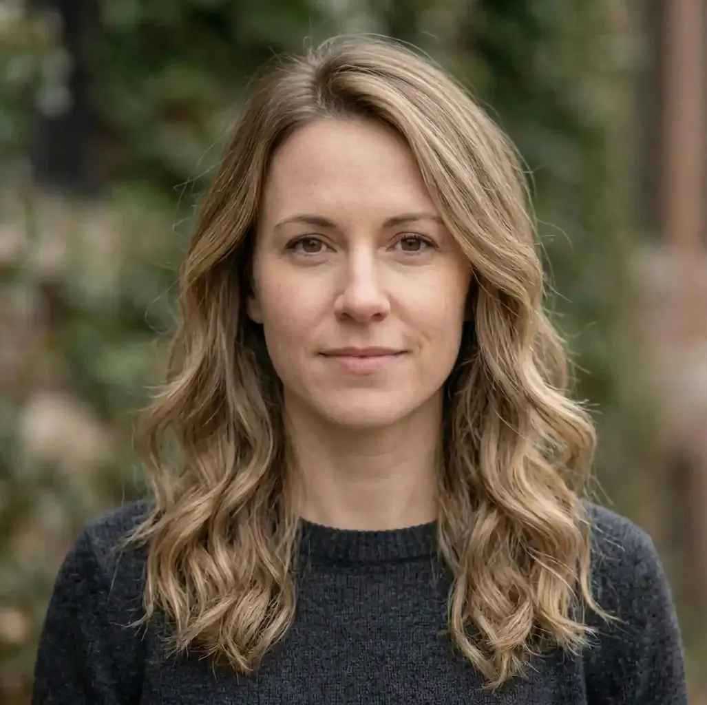 Gentle Ripple Waves hairstyle for Women