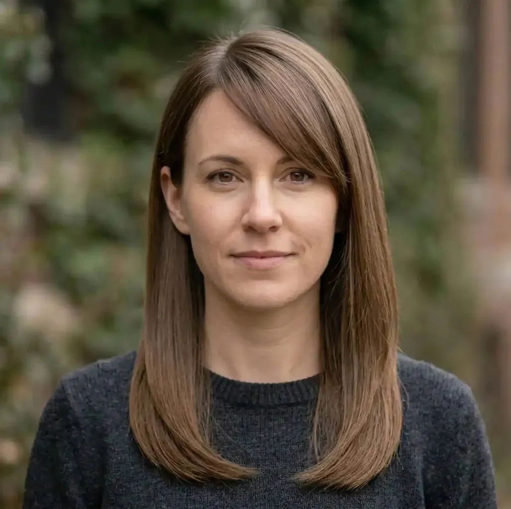 Clean Swept Straight hairstyle for Women