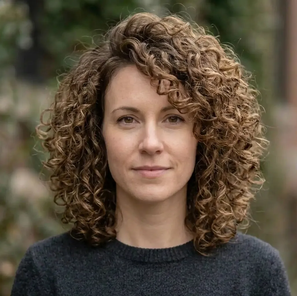 Dense Coily Volume hairstyle for Women