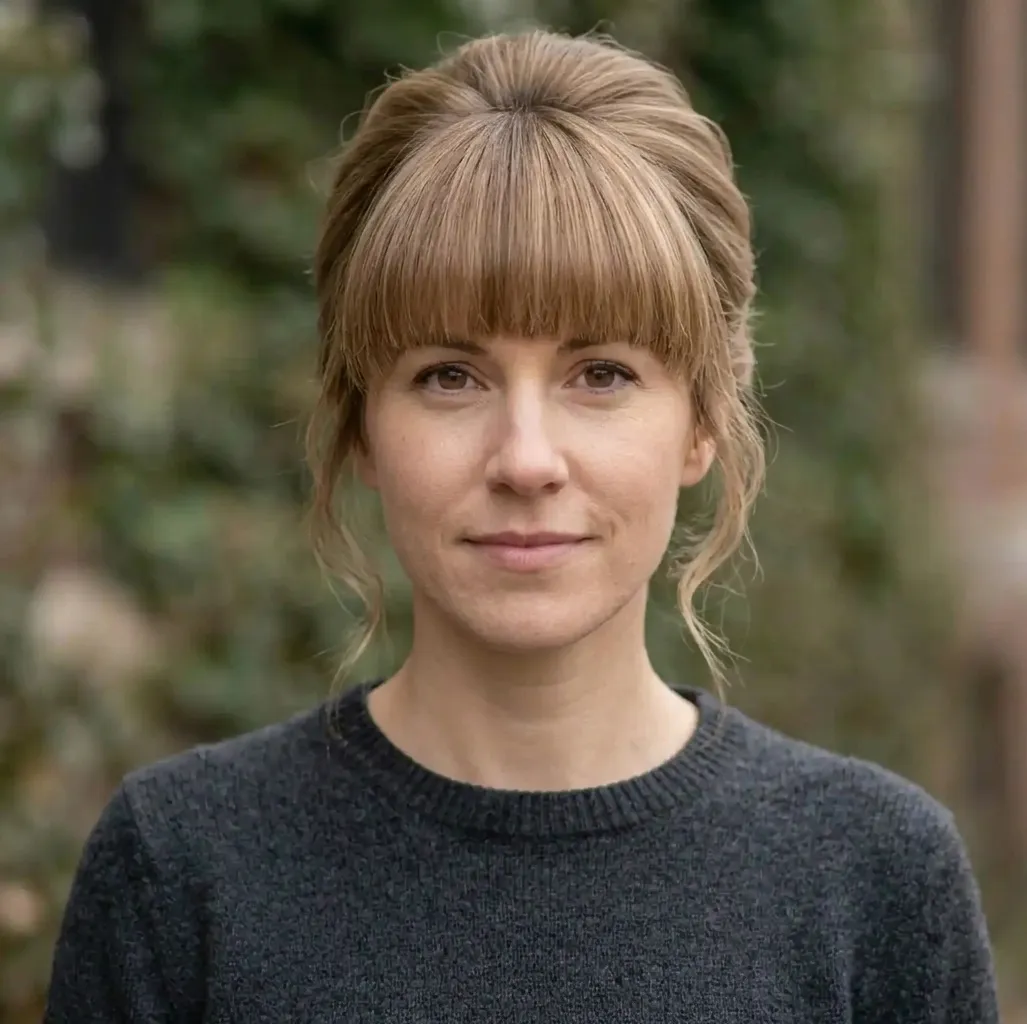 Blunt Fringe Updo hairstyle for Women