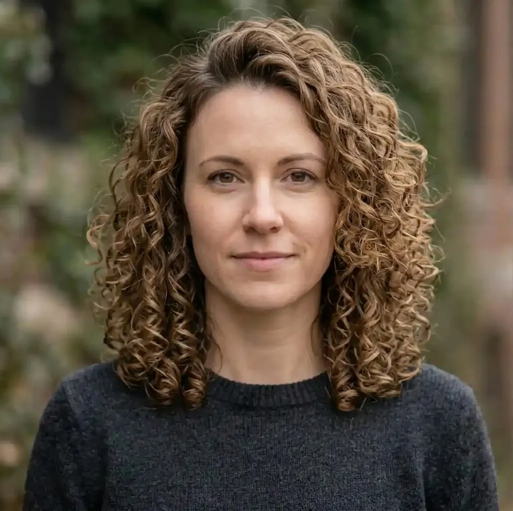 Rounded Base Ringlets hairstyle for Women