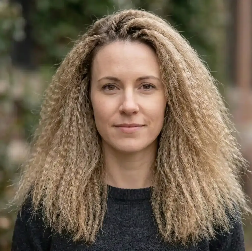 Crimp Texture Volume hairstyle for Women